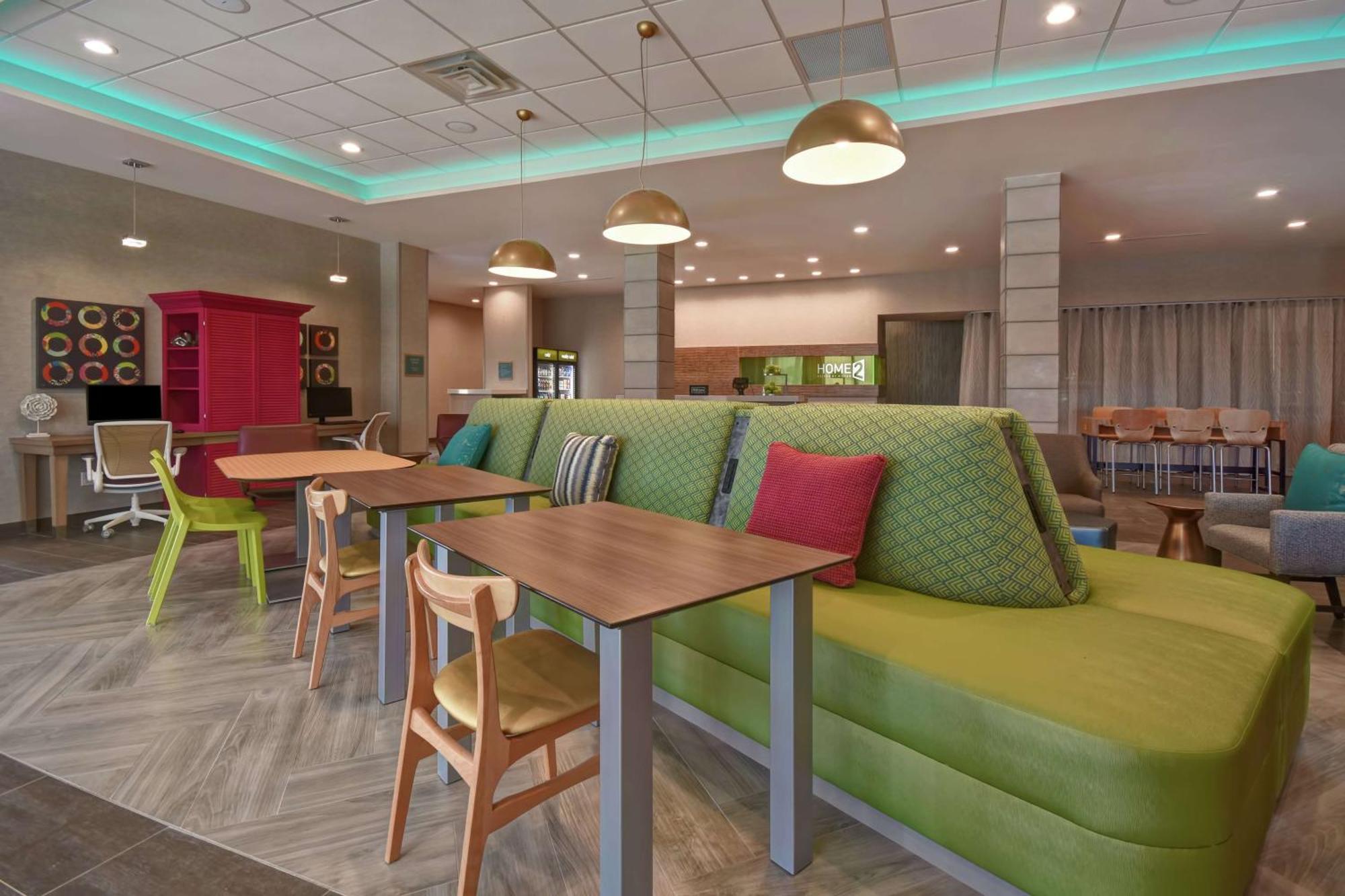Home2 Suites By Hilton Wichita Northeast Екстериор снимка