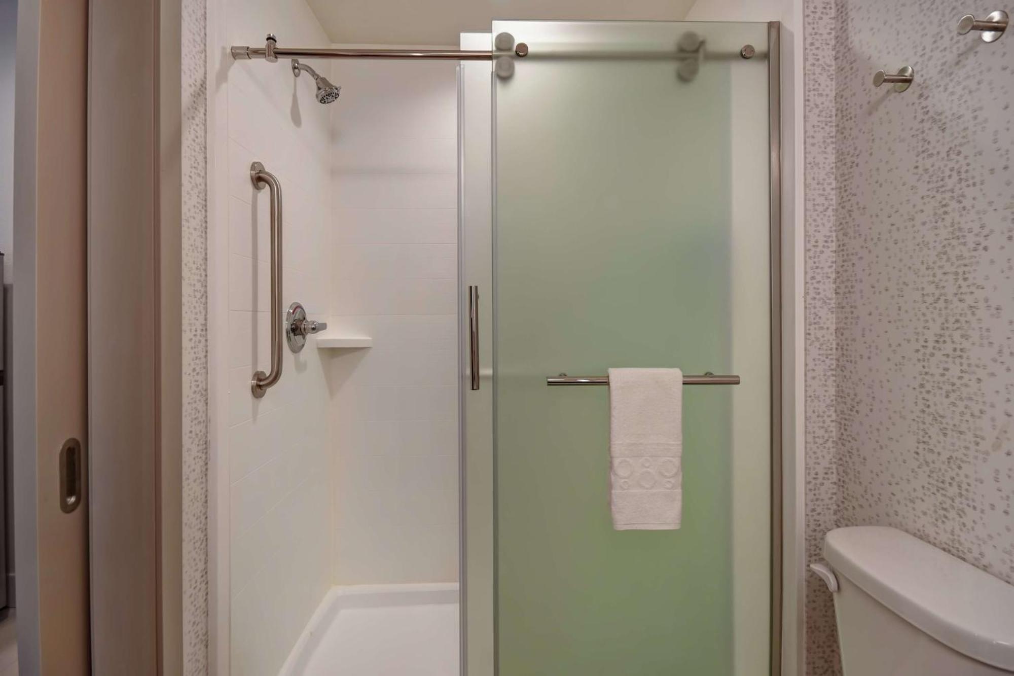 Home2 Suites By Hilton Wichita Northeast Екстериор снимка