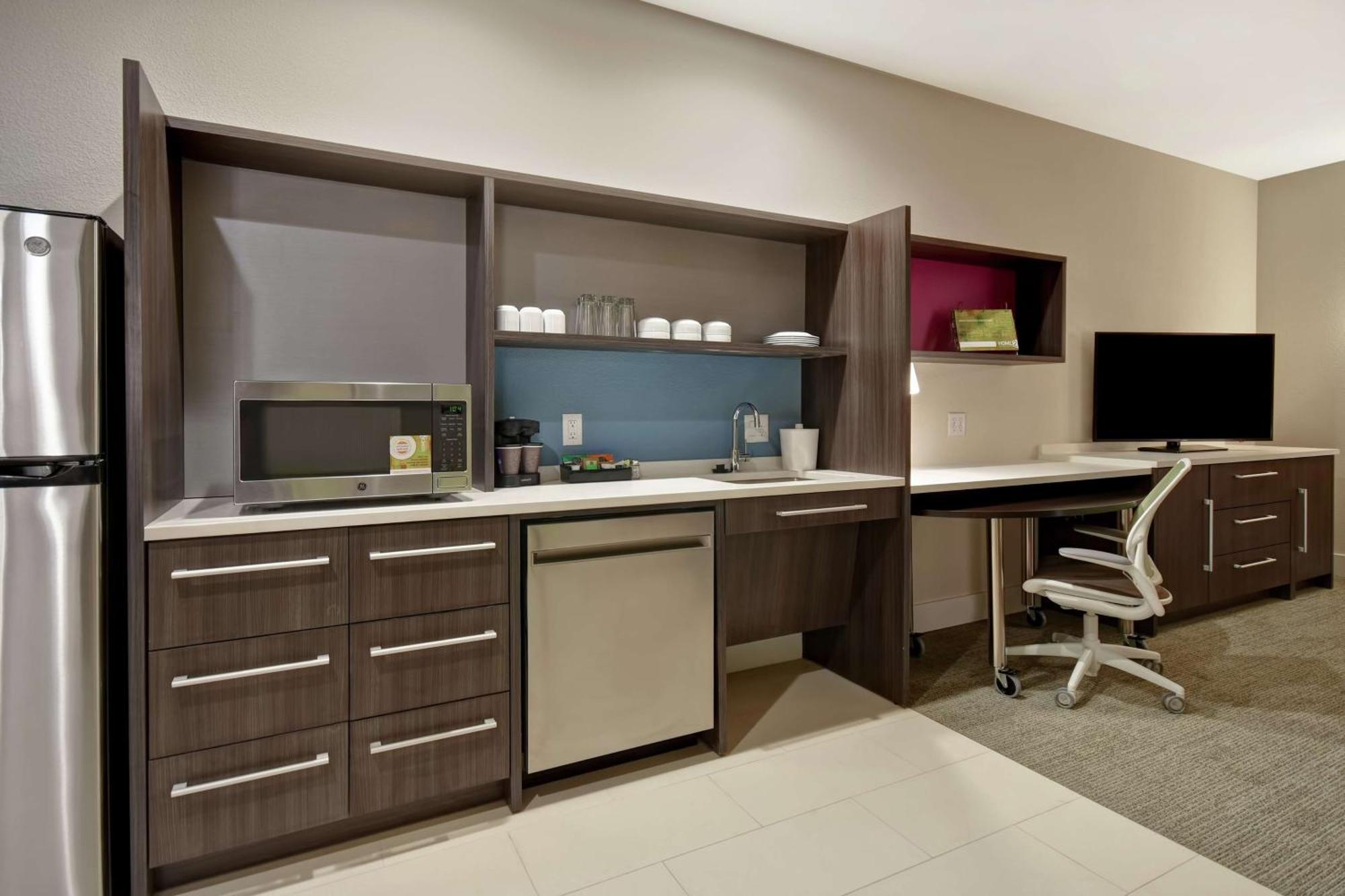 Home2 Suites By Hilton Wichita Northeast Екстериор снимка